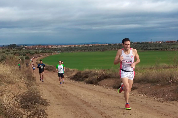 La Escuela de Atletismo Casvi Boadilla arrasa en la última competición navideña