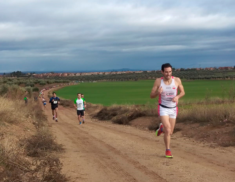 La Escuela de Atletismo Casvi Boadilla arrasa en la última competición navideña