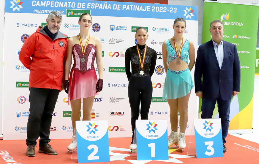 Celia Garnacho, campeona de España de patinaje sobre hielo