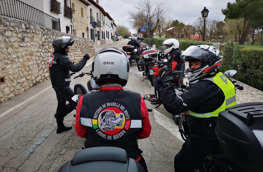 El Club Motero de Boadilla sale a la calle por el Día de la Hispanidad