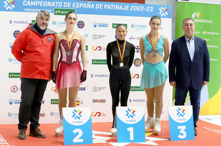 Celia Garnacho, campeona de España de patinaje sobre hielo